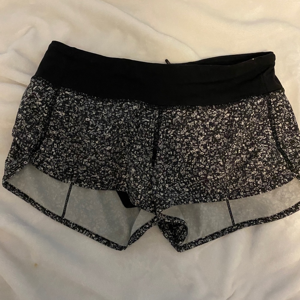 lululemon athletica Black and White Women Shorts